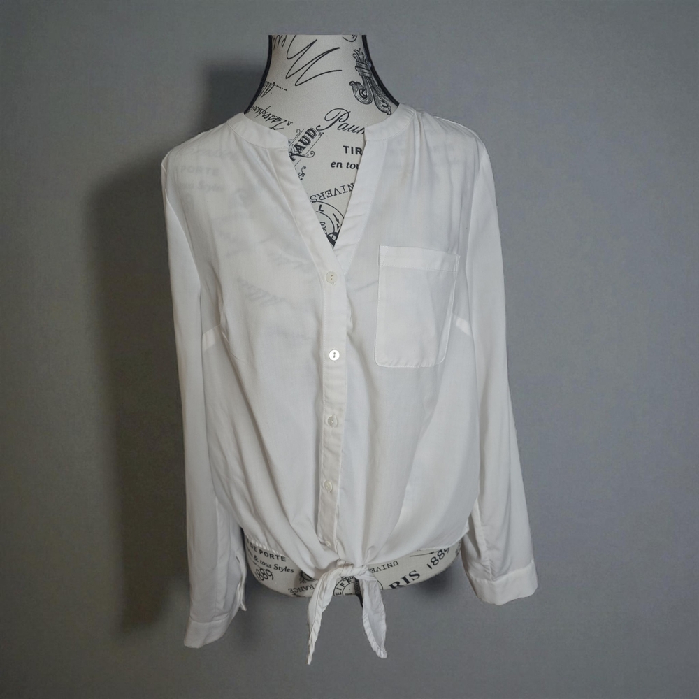 a new day White Button-Down Women's Shirt
